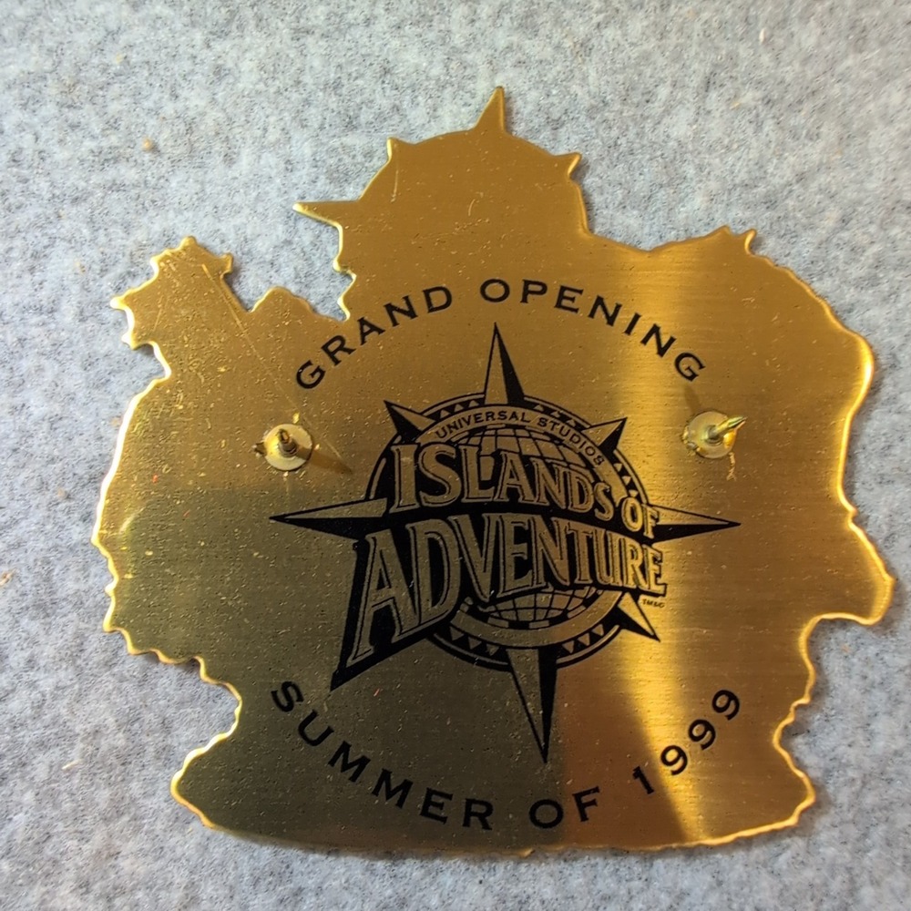Universal Studios Islands of Adventure Grand Opening 1999 Vintage Lapel Pin - Picture 4 of 4